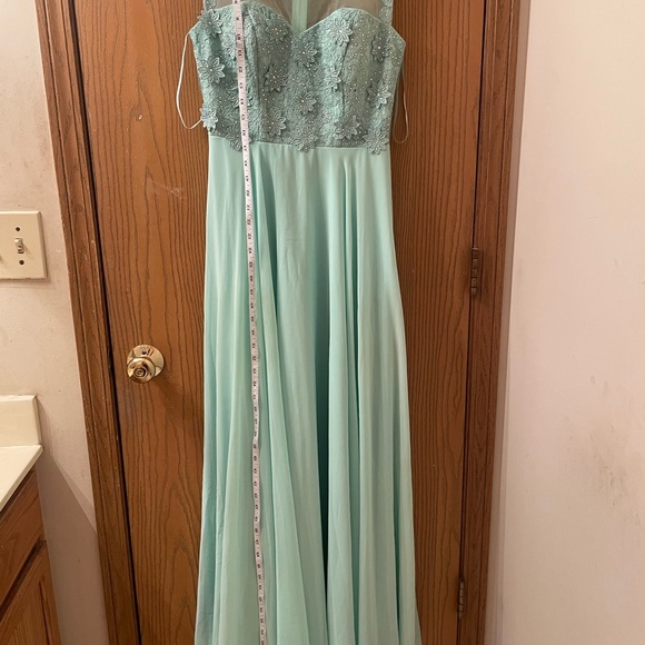 CITY TRIANGLES Mint Green Formal Dress Size 5 Special Occasion - Picture 12 of 13